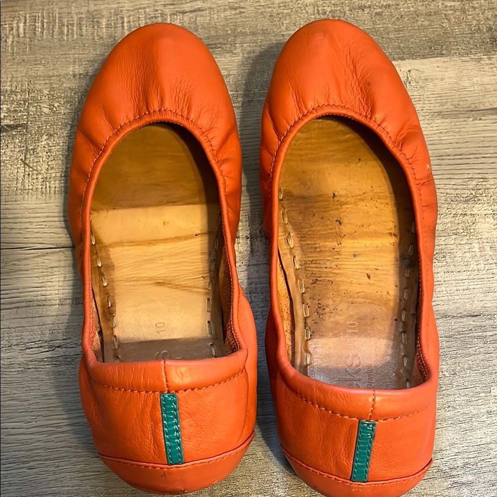 Tieks Tangerine Ballet Flats Size 10